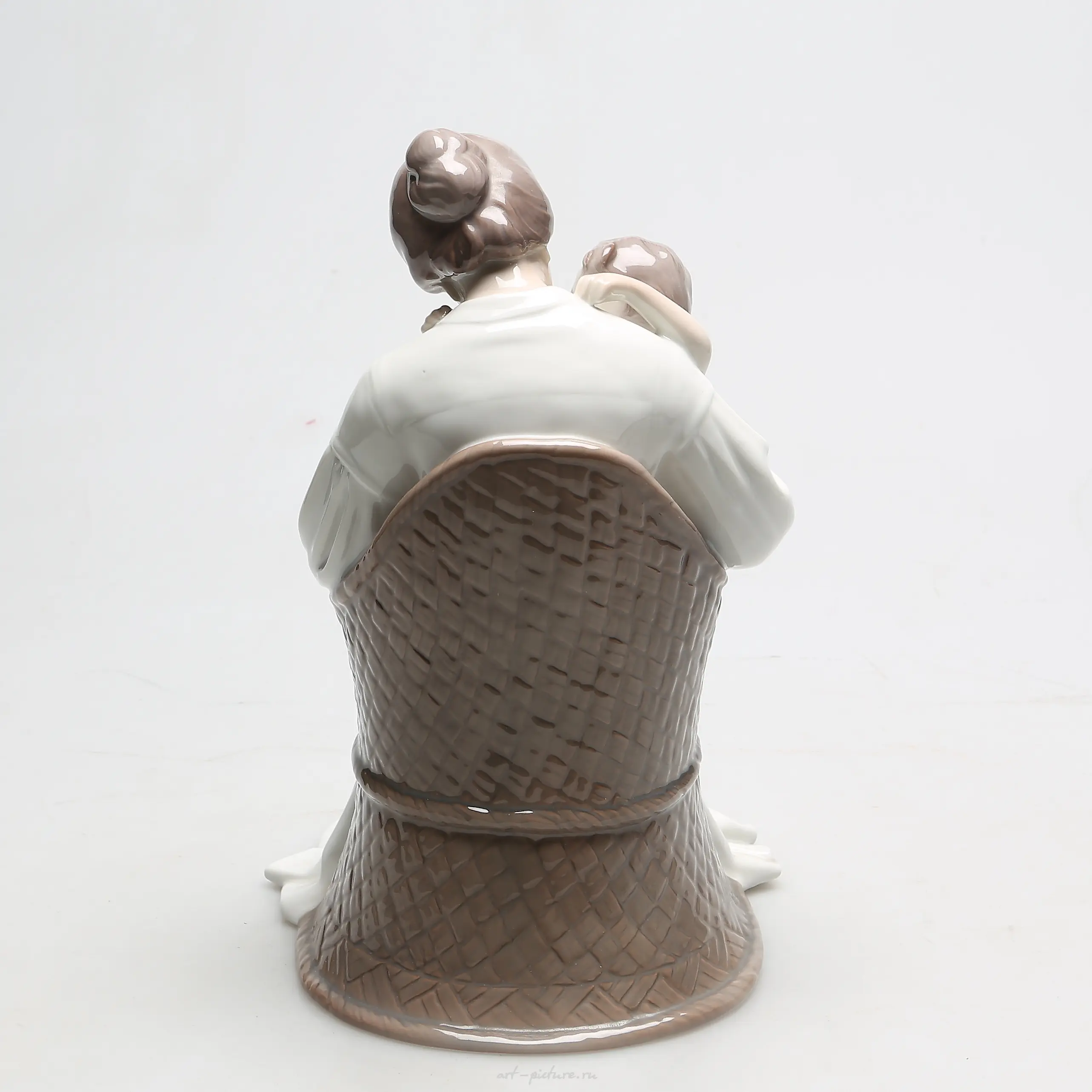 Mother with child. Denmark, Copenhagen, Bing & Grondahl. — photo 5