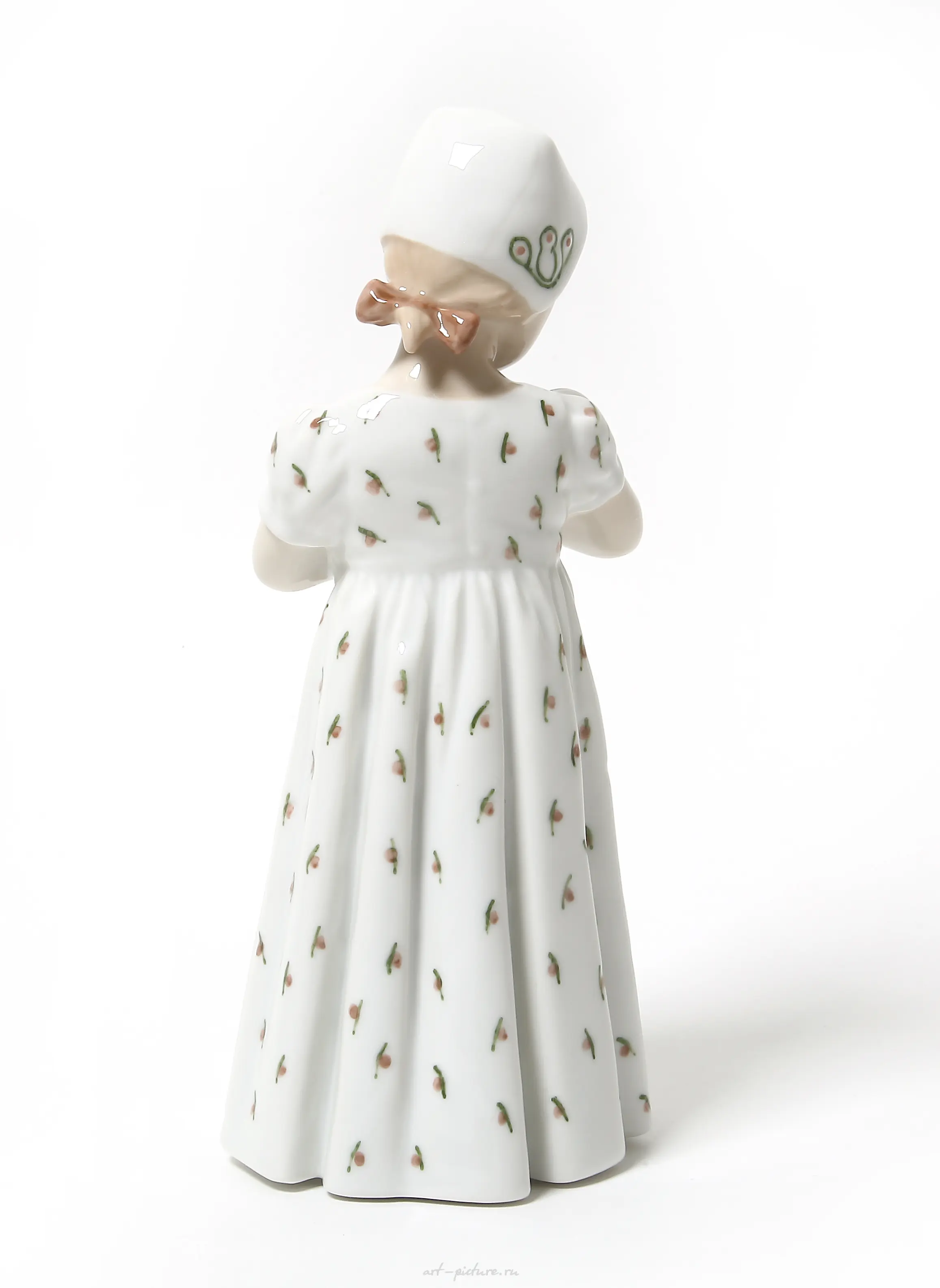 Mari. The girl with the doll. Denmark, Copenhagen, Bing & Grondahl. — photo 3