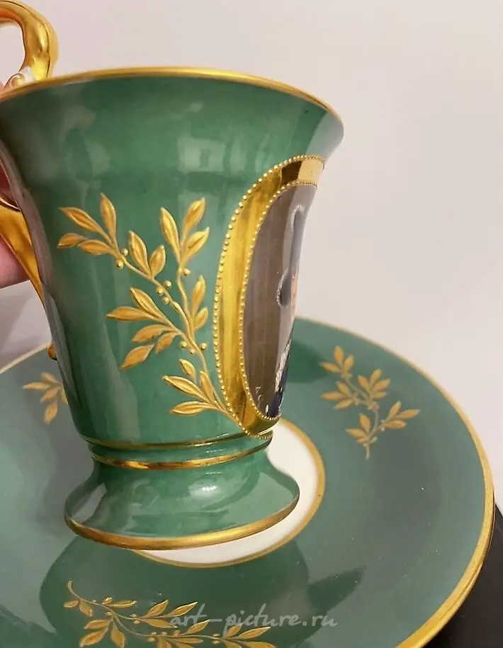 Cup with saucer featuring Frederick the Great — photo 4