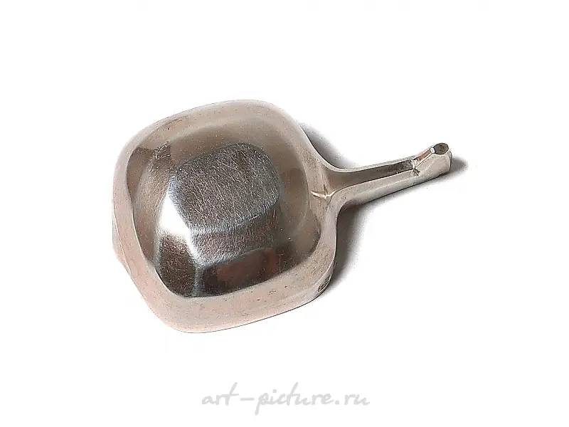 Silver cup in the shape of a ladle. (also known as a korchik) Russia, 1899-1908, made by the "Brothers Grachev" company. — photo 4