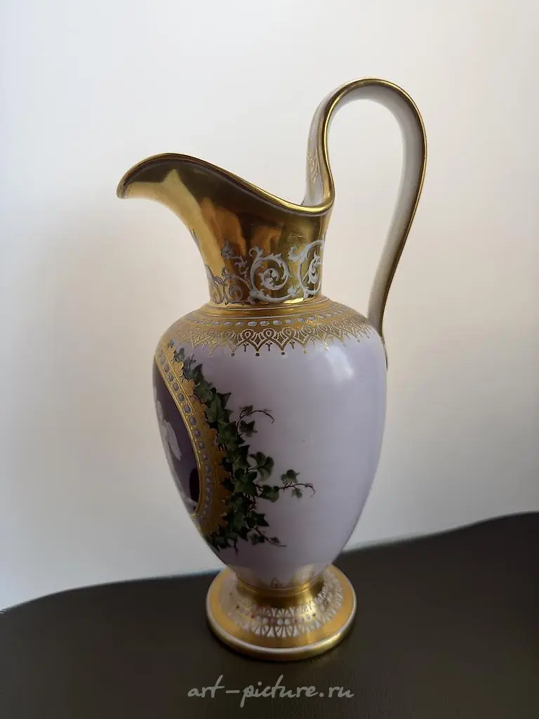 Pitcher — photo 3