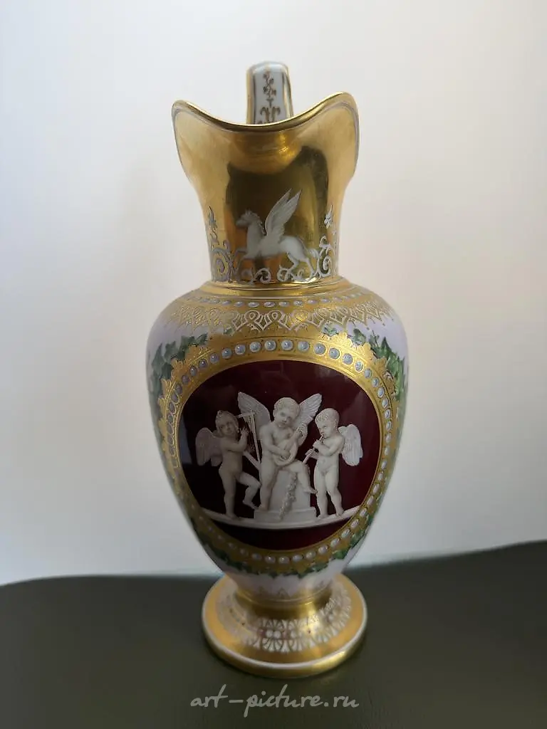 Pitcher — photo 2