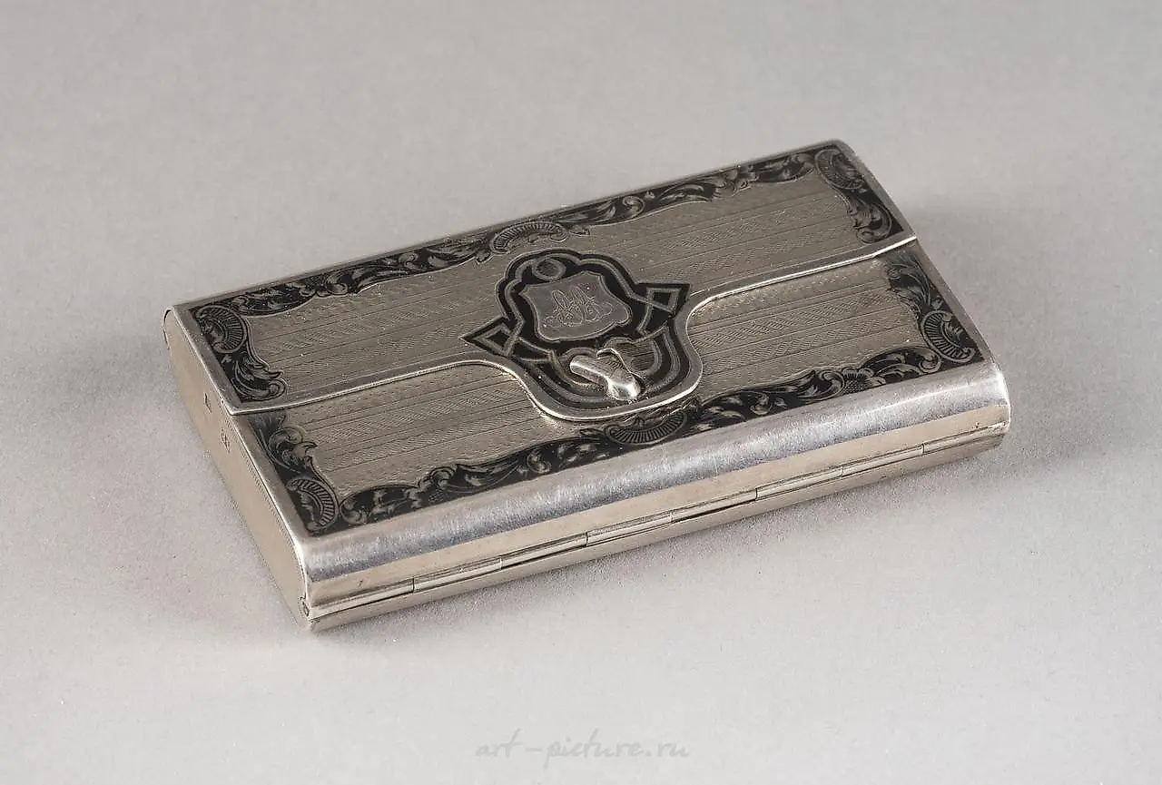 NIELLO CASE WITH CITY VIEW — photo 2