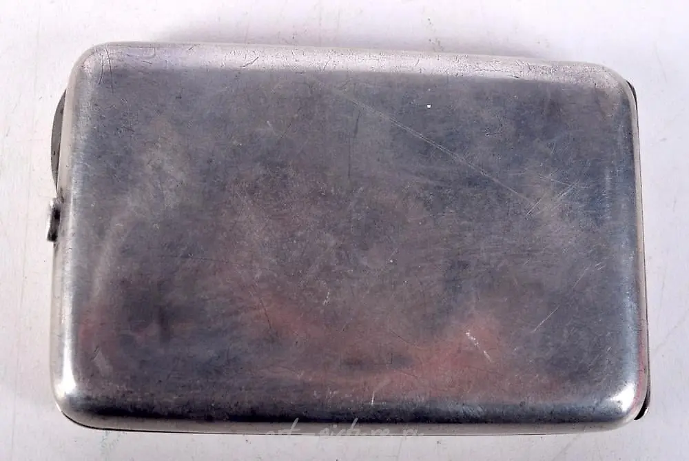 AN ANTIQUE RUSSIAN SILVER CIGARETTE CASE. 104 grams. 8.75 cm... — photo 2