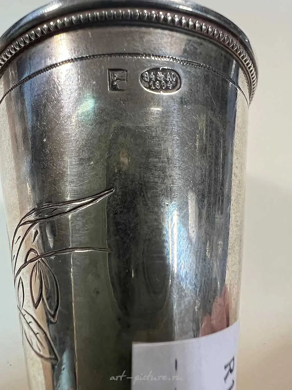 Four Russian metalwares silver vodka tumblers. — photo 6