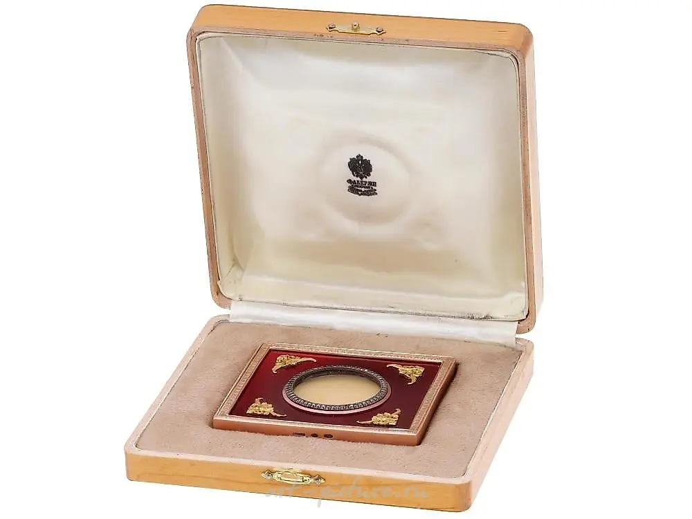 RUSSIAN IMPERIAL SILVER ENAMEL NEPHRITE FRAME — photo 4