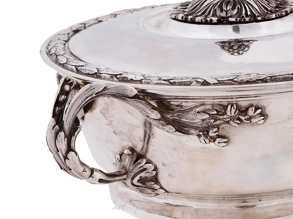 MONUMENTAL RUSSIAN SILVER GILT SOUP TUREEN WITH GEMS — photo 12