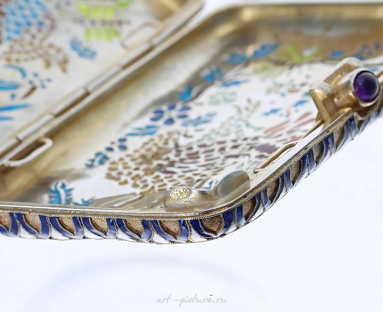 Attractive Russian silver-gilt and cloisonné cigarette case,... — photo 4