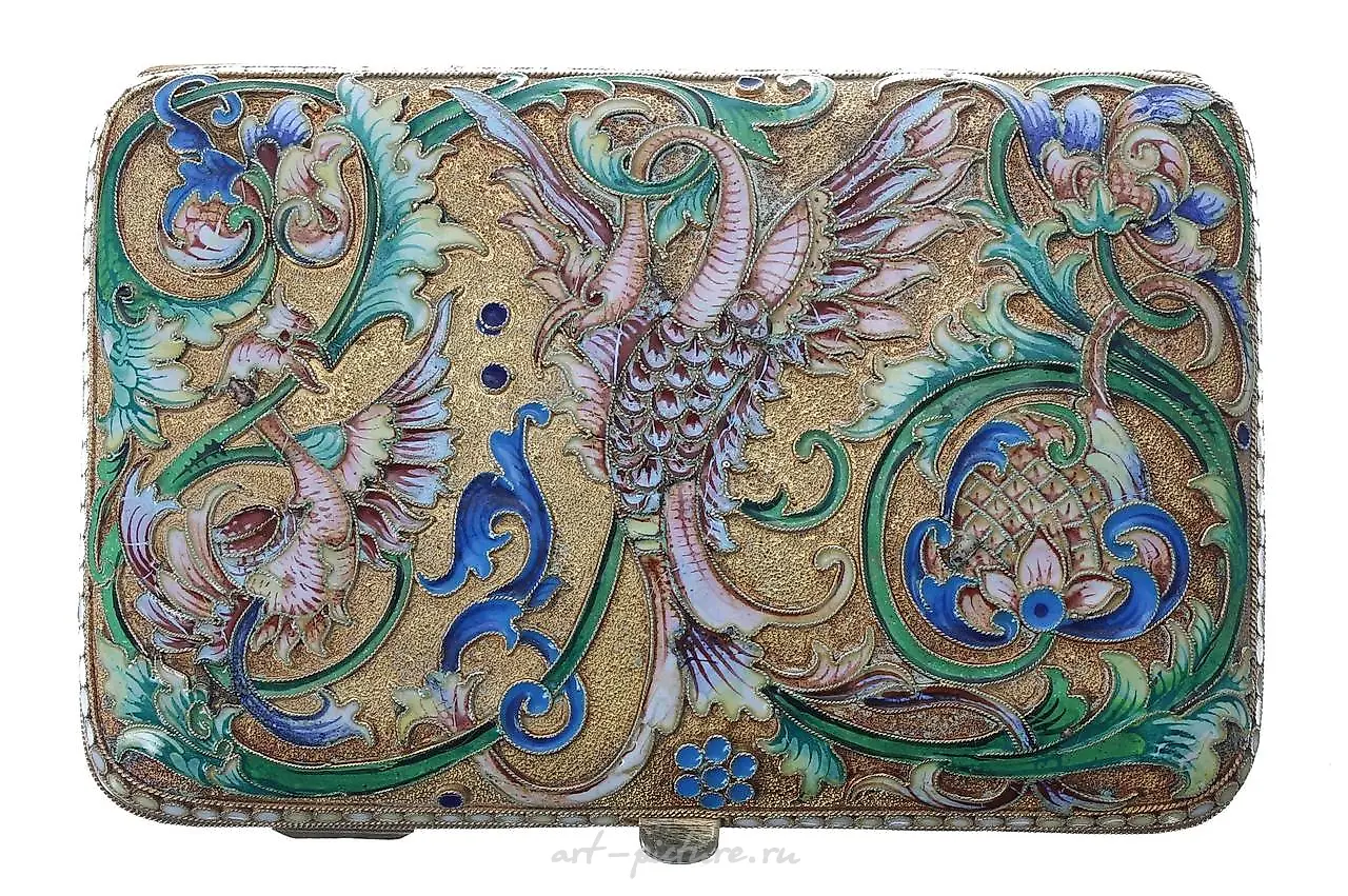 Fine Russian silver-gilt cloisonne and plique a jour cigarette case. — photo 2