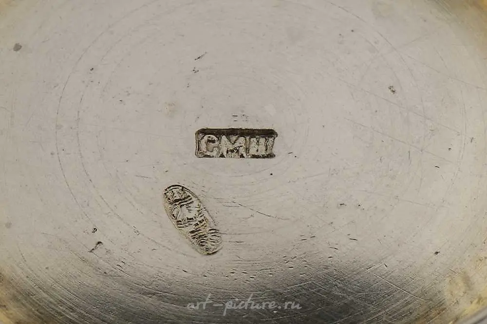 Nicholas II, a Russian ruler of the early 20th century, commissioned a silver item made of 84 zolotnik silver. — photo 2