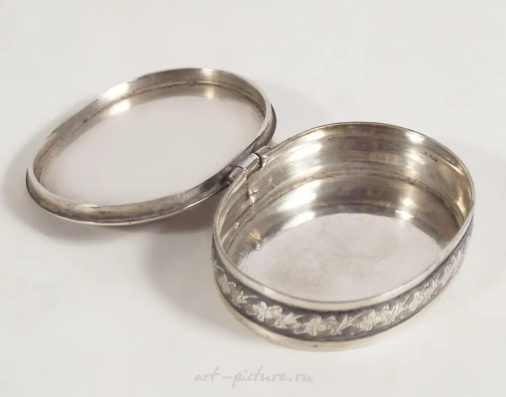 SILVER SNUFF BOX — photo 3