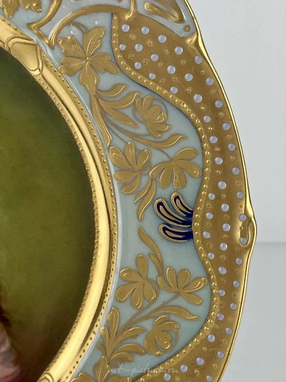 Фарфоровая тарелка с портретом от Royal Vienna, около 1900 года — фото 3