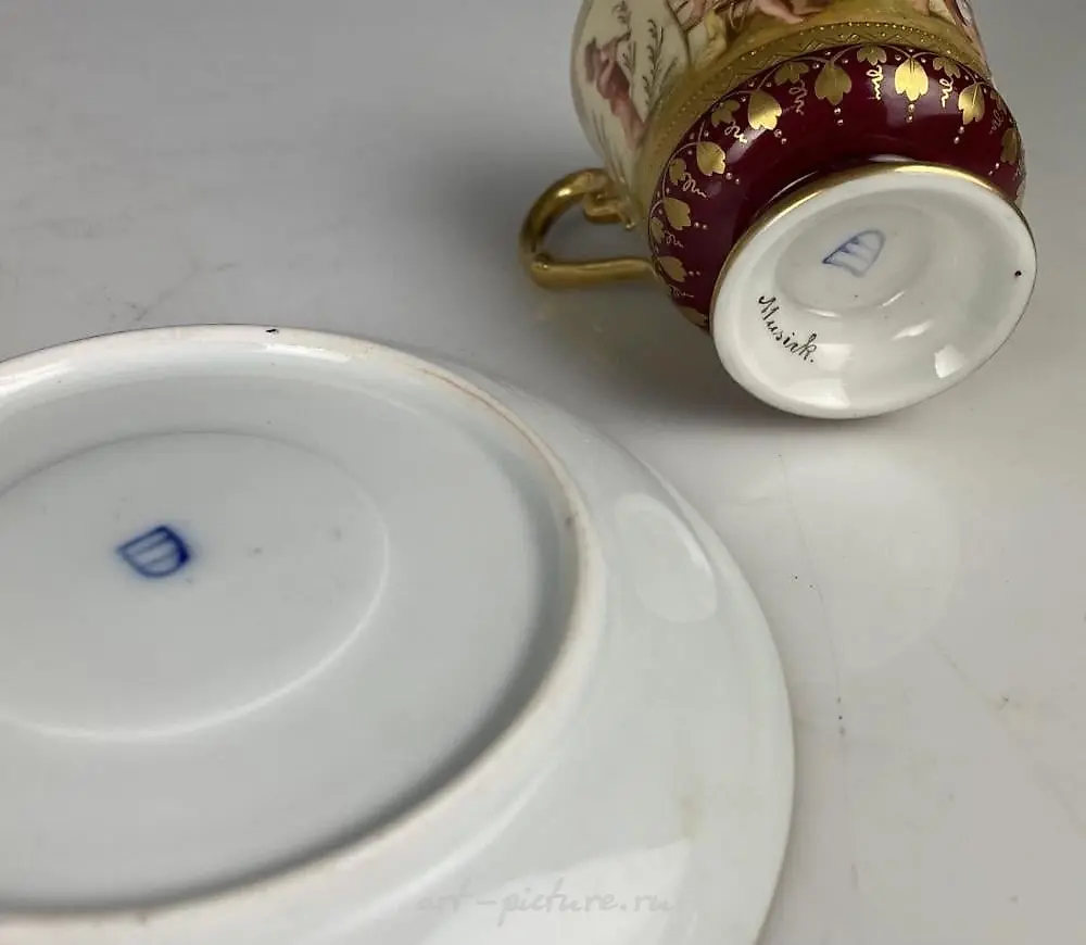 Фарфоровая чашка и блюдце "Royal Vienna" 19 века в отличном состоянии. Оценка: $800-1.000. — фото 2