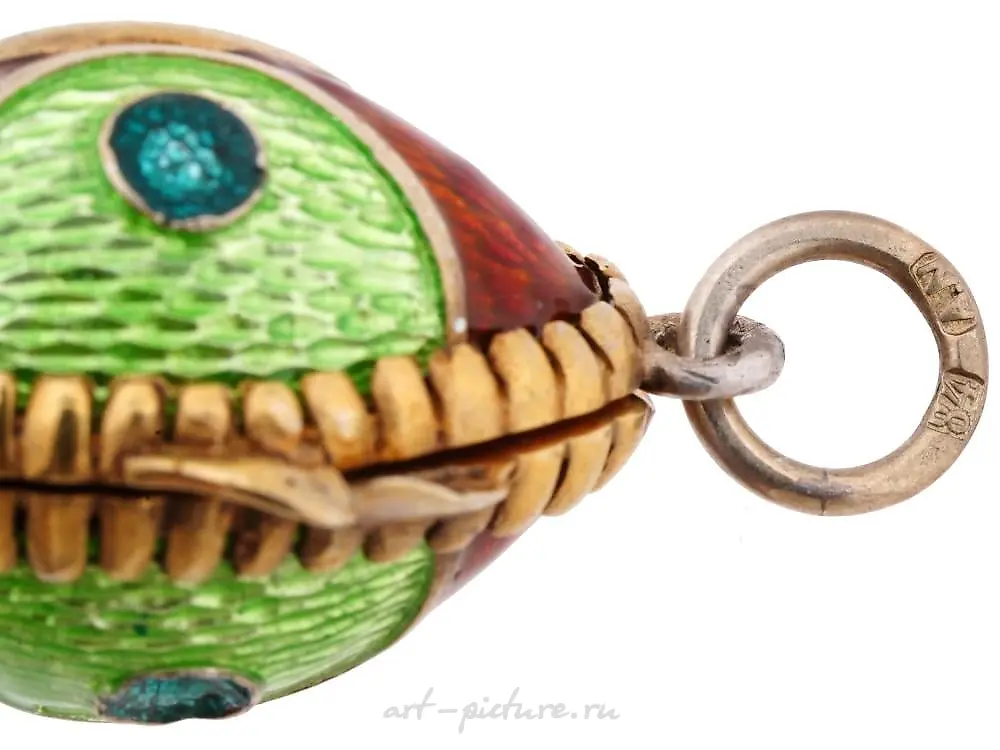RUSSIAN SILVER AND GUILLOCHE ENAMEL EGG PENDANT — photo 3