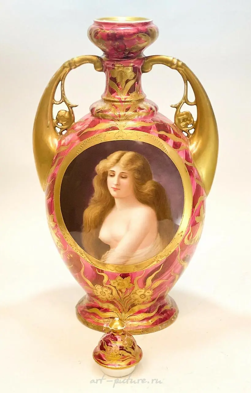 Ваза "Art Nouveau" Royal Vienna с обнаженной красавицей