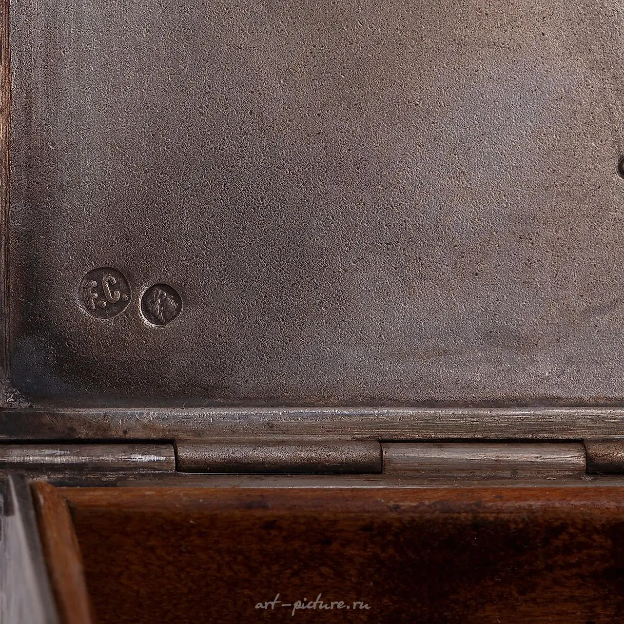 A Russian silver cigar box "Samorodok" with a Warszawska Syr... — photo 5