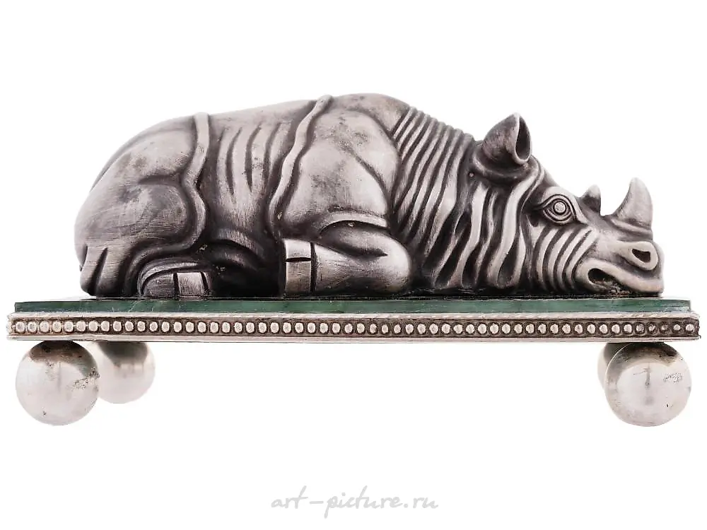 Russian silver figurine of a pig with ruby eyes — photo 4