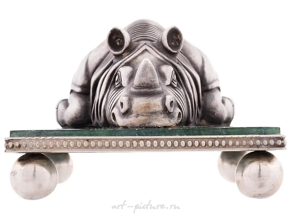 Russian silver figurine of a pig with ruby eyes — photo 3