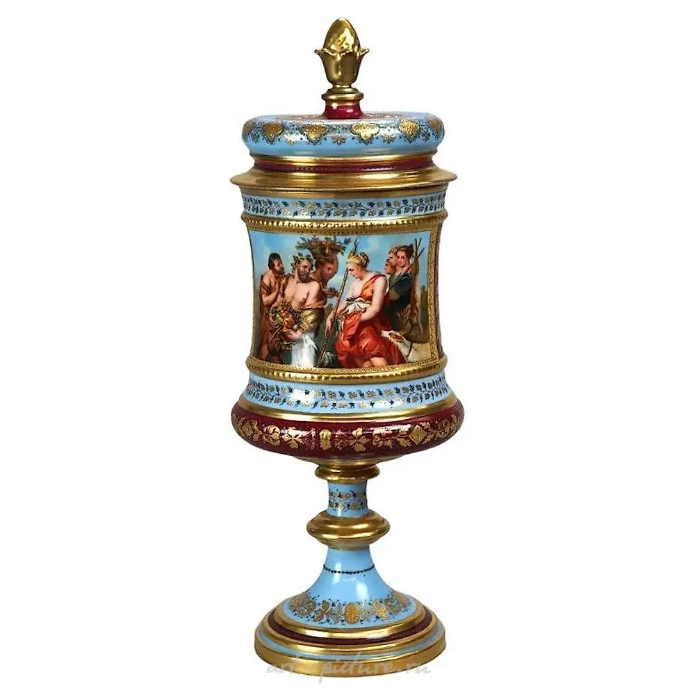 Антикварная урна Royal Vienna с ручной росписью и золотым покрытием, около 1890 года