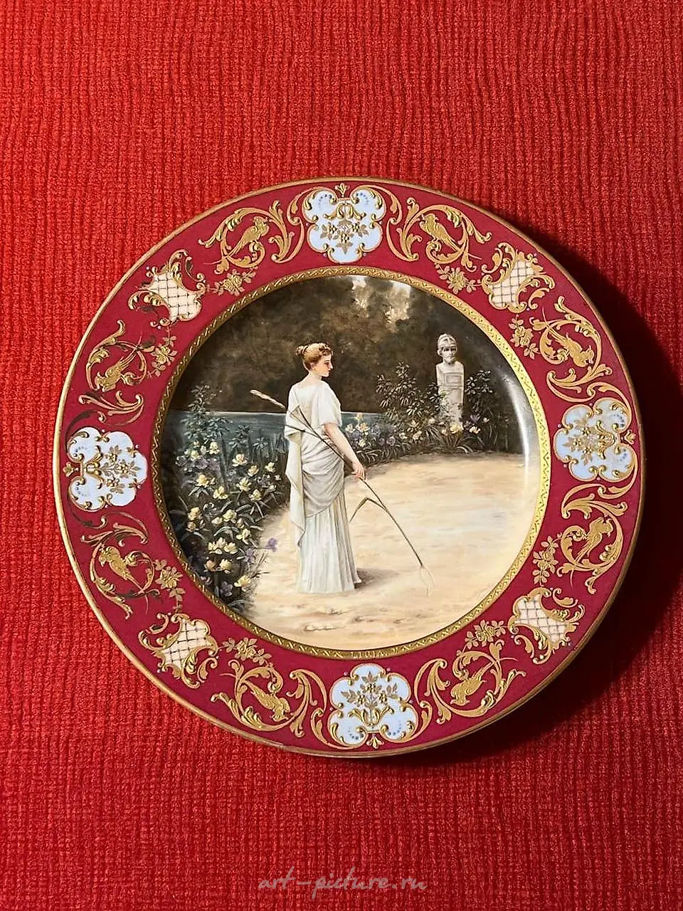 Royal Vienna Dish with Classic Scene - Sleeping Angel