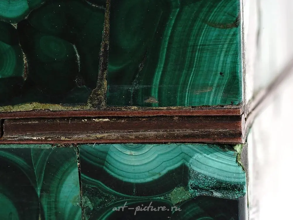 ANTIQUE RUSSIAN FIGURAL GILT BRONZE MALACHITE BOX — photo 7