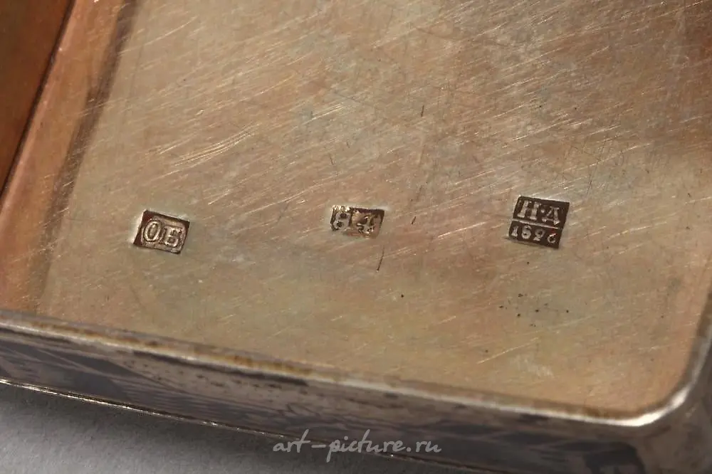 19th Century Russian Silver and Niello Snuff Box — photo 5