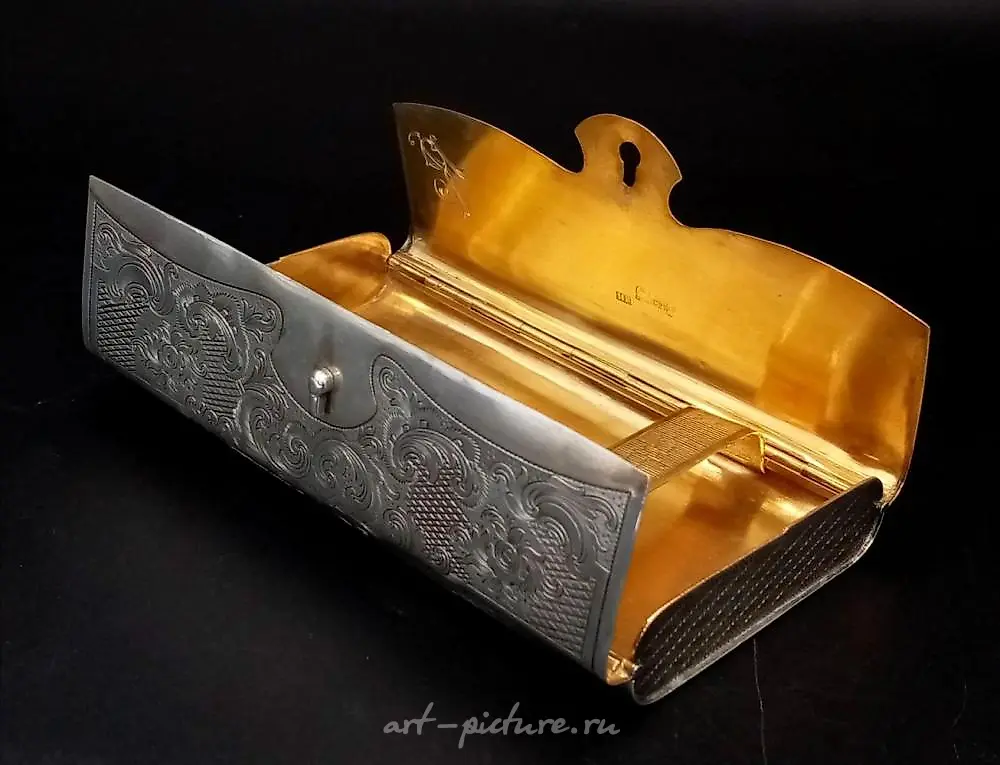 A Russian silver cheroot case, Andrey Kovalsky, Moscow 1855. — photo 4