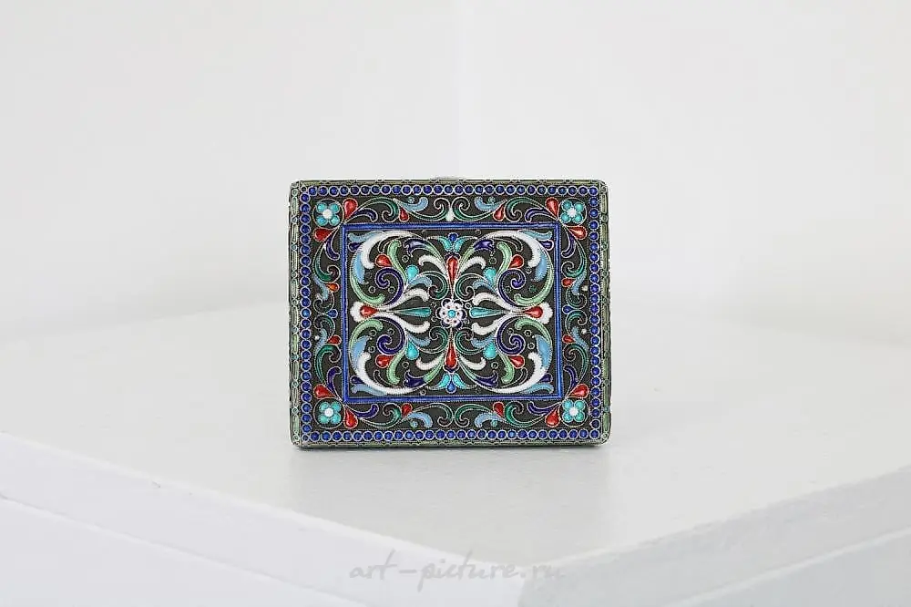 A Russian style silver and cloisonne cigarette case. — photo 3