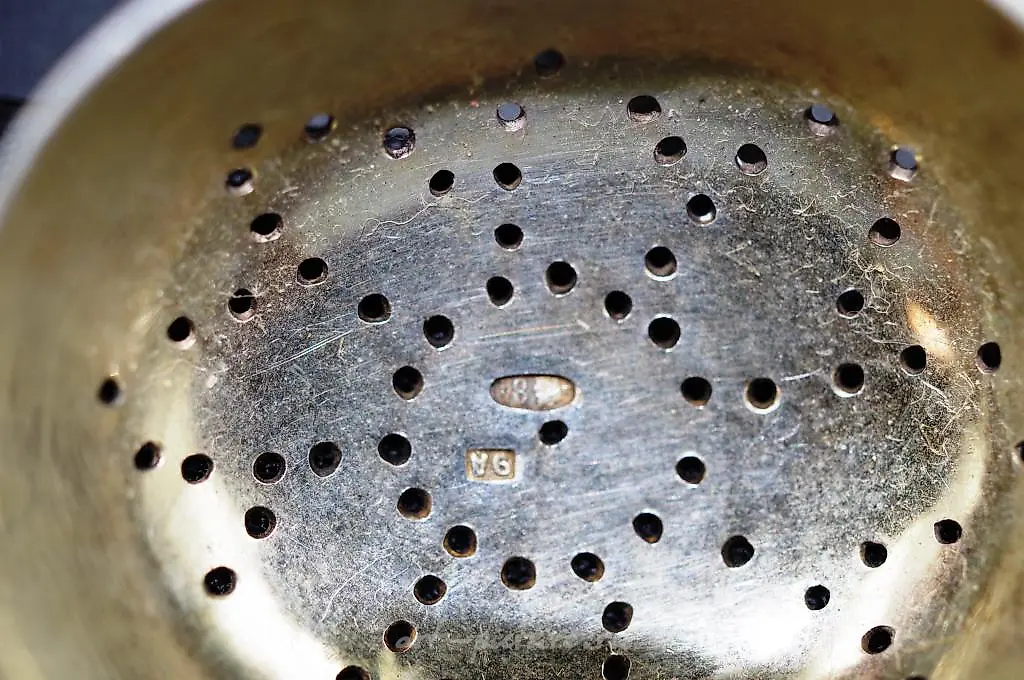 Early Russian silver handle serving slice — photo 4