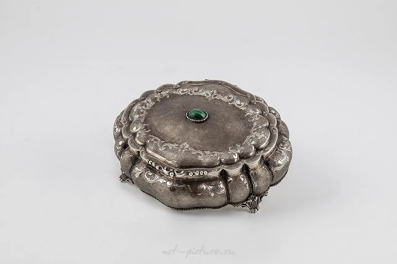 Malachite casket
