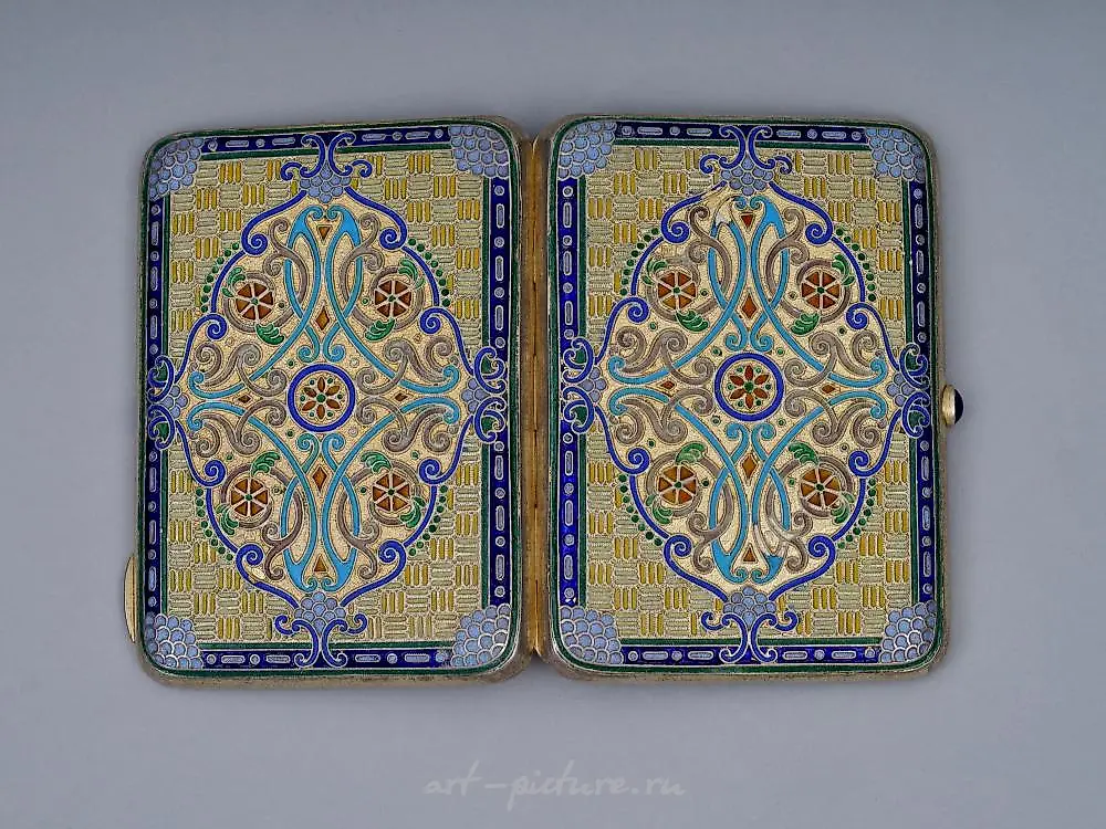 A RUSSIAN SILVER AND CLOISONNE ENAMEL BELT, CIRCA 1900S. — photo 3