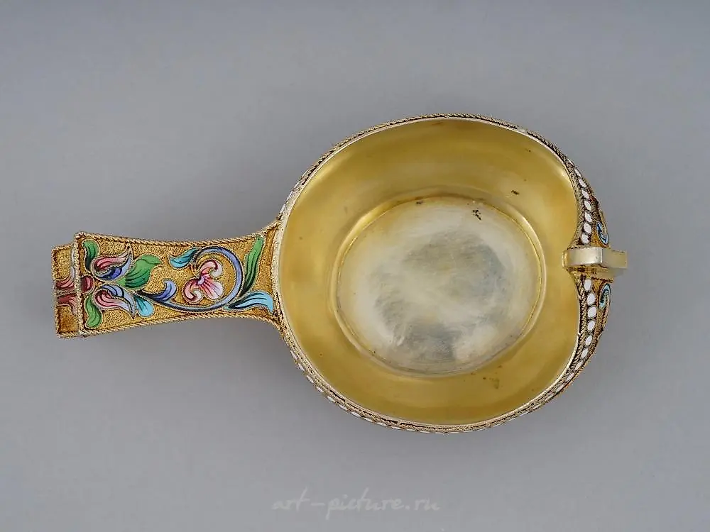 A RUSSIAN SILVER AND CLOISONNE ENAMEL KOVSH BY MARIA SEMENOV... — photo 5