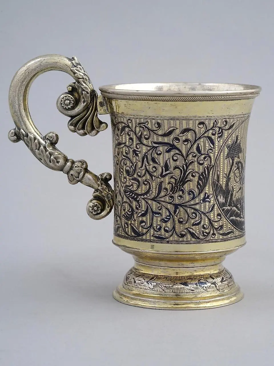A RUSSIAN SILVER-GILT AND NIELLO CUP 19TH C — photo 2