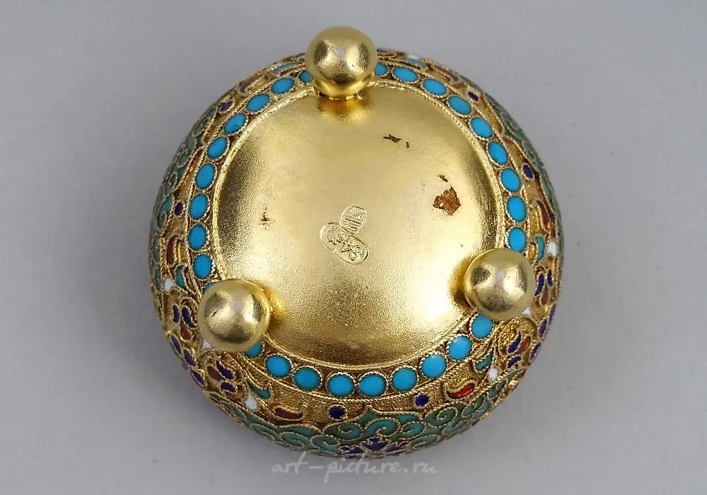 A CASED RUSSIAN SILVER AND CLOISONNE ENAMEL SALT CELLAR SET — photo 10