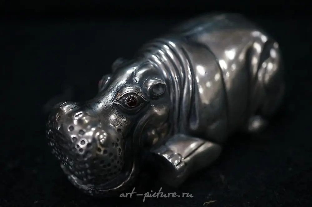 An interesting Antique Russian silver animalier figure of a ... — photo 4