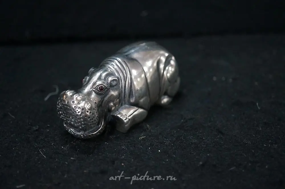 An interesting Antique Russian silver animalier figure of a ... — photo 2