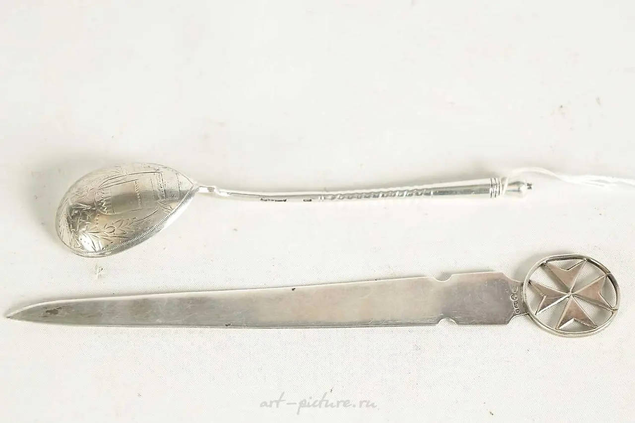 A 19th century Russian silver spoon and hallmarked silver pa... — photo 6