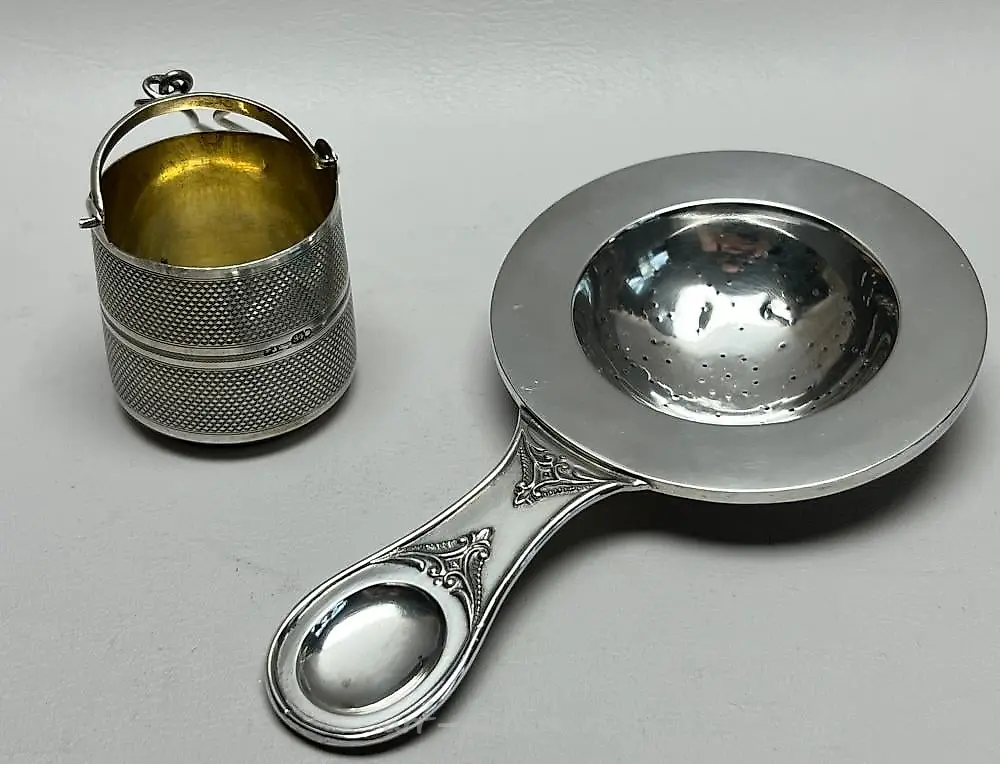 Two Continental Sterling Silver Tea Strainers, 3.3 ozt — photo 2