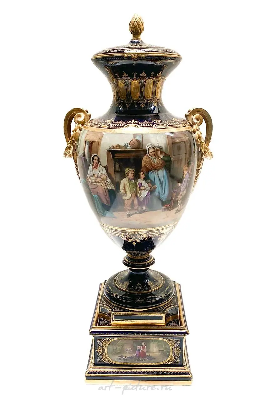 Royal Vienna Austria Hand Painted Porcelain Urn — photo 7
