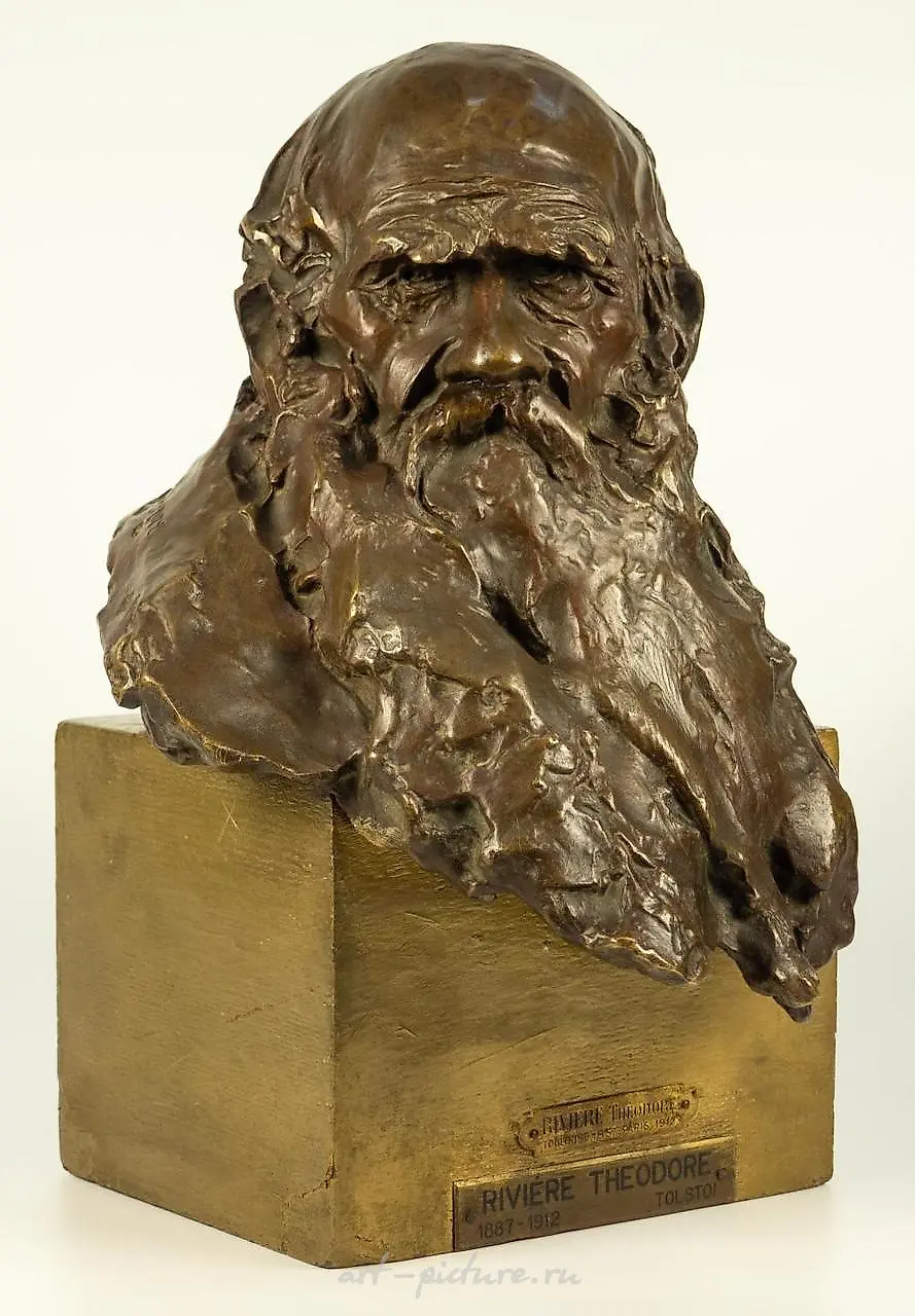 Bust of Lev Tolstoy.