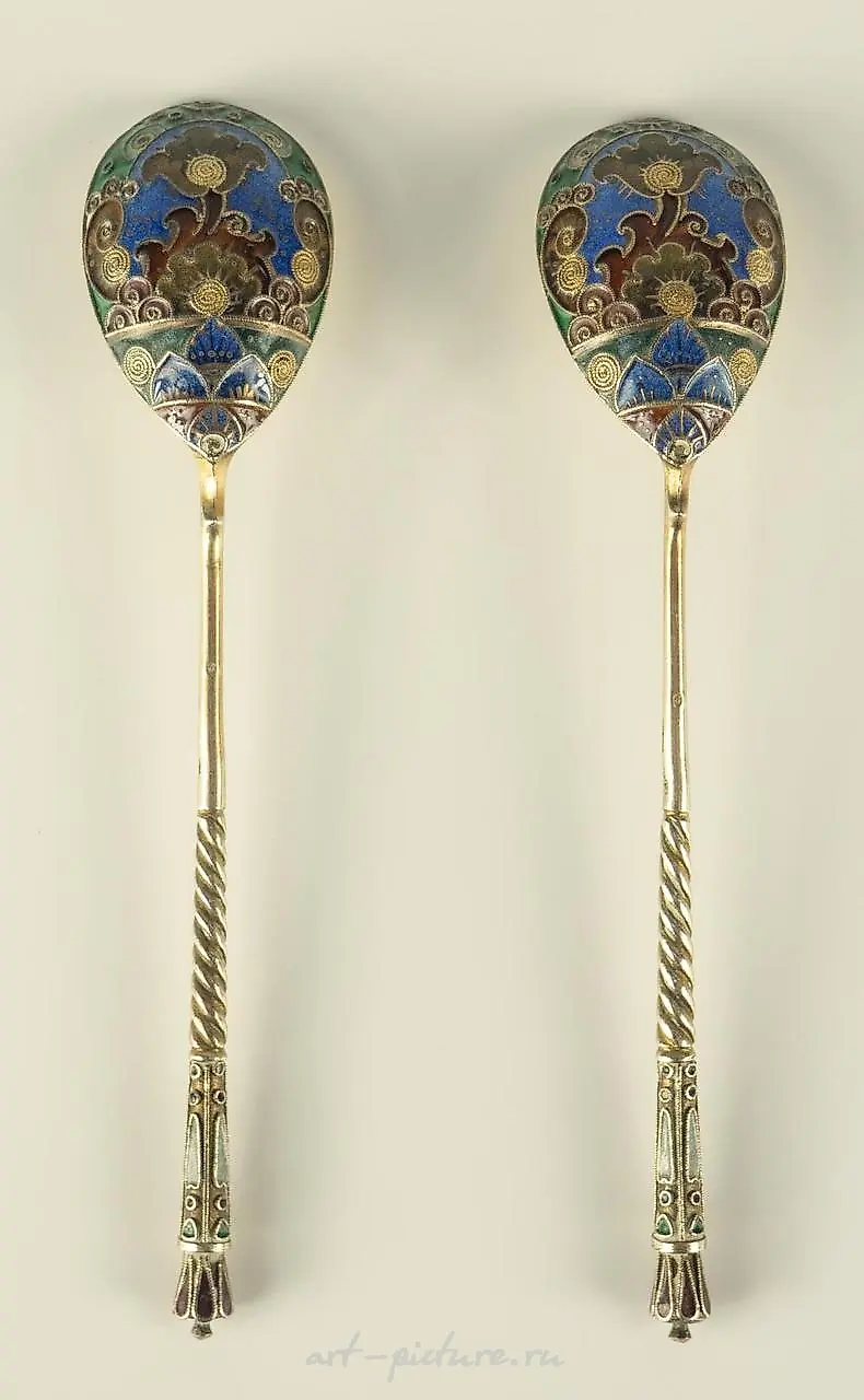 Russian silver and enamel spoon. — photo 4