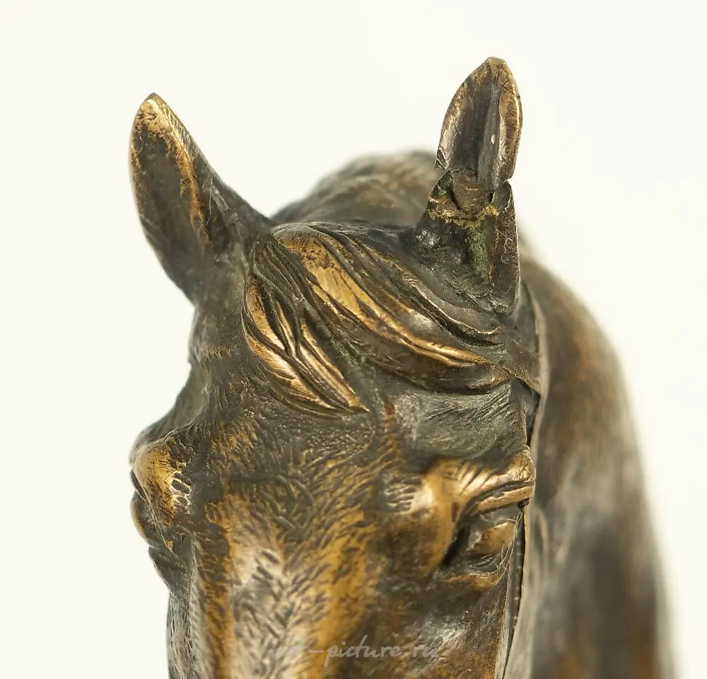 Horse with a walking youth Bronze, casting, chasing, patination. — photo 5