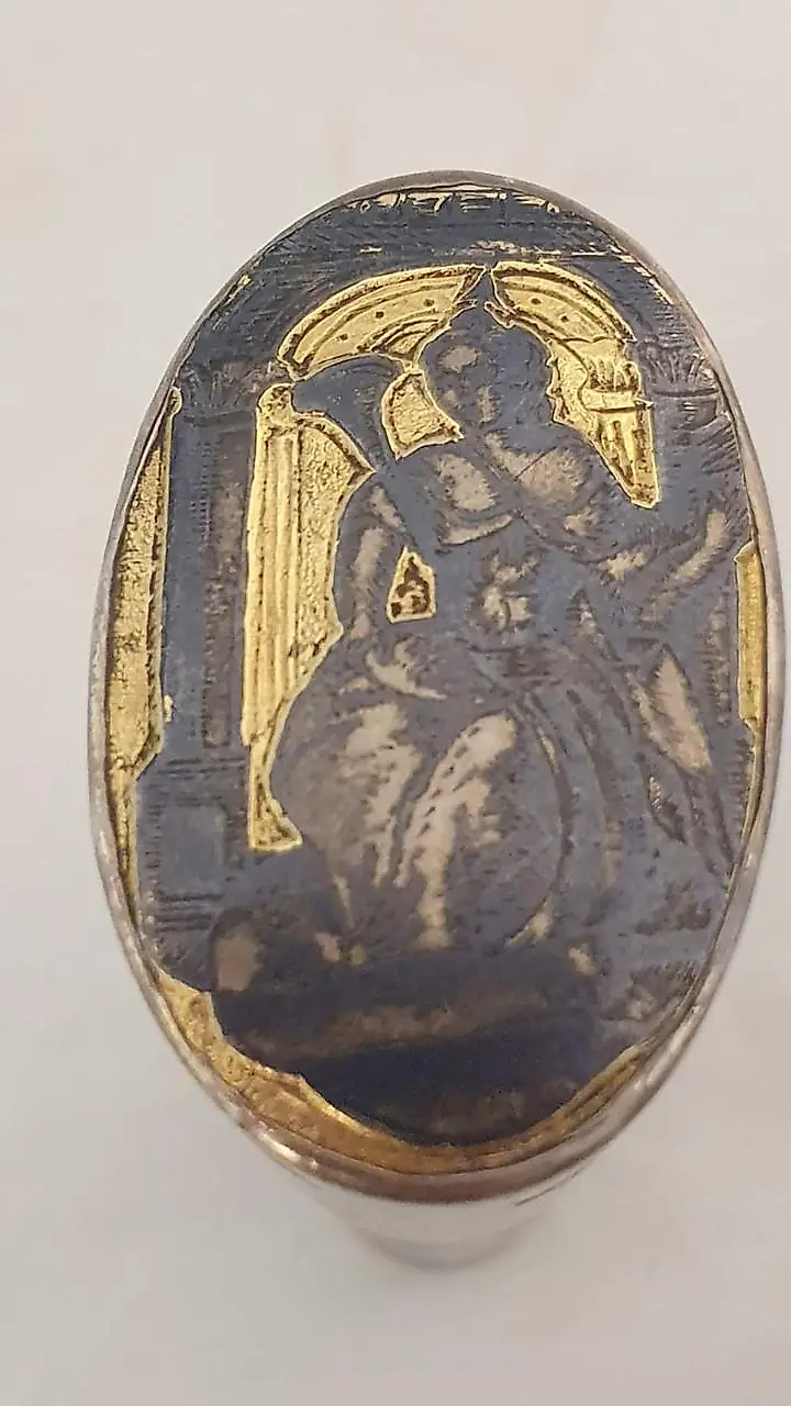 一个18世纪的俄罗斯鼻烟盒，由银色和金色和黑色制成，于1779年在Veliky Ustyug制造 — 照片 8