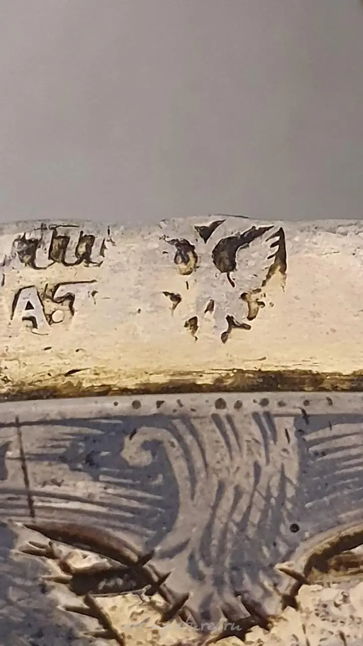 一个18世纪的俄罗斯鼻烟盒，由银色和金色和黑色制成，于1779年在Veliky Ustyug制造 — 照片 5