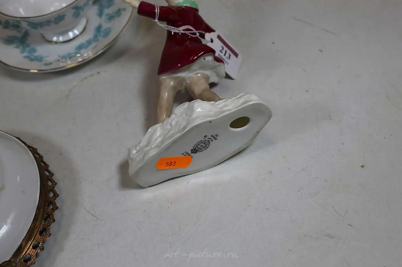 A Worcester FG Doughty figure December No. 3458; one other b... — photo 7