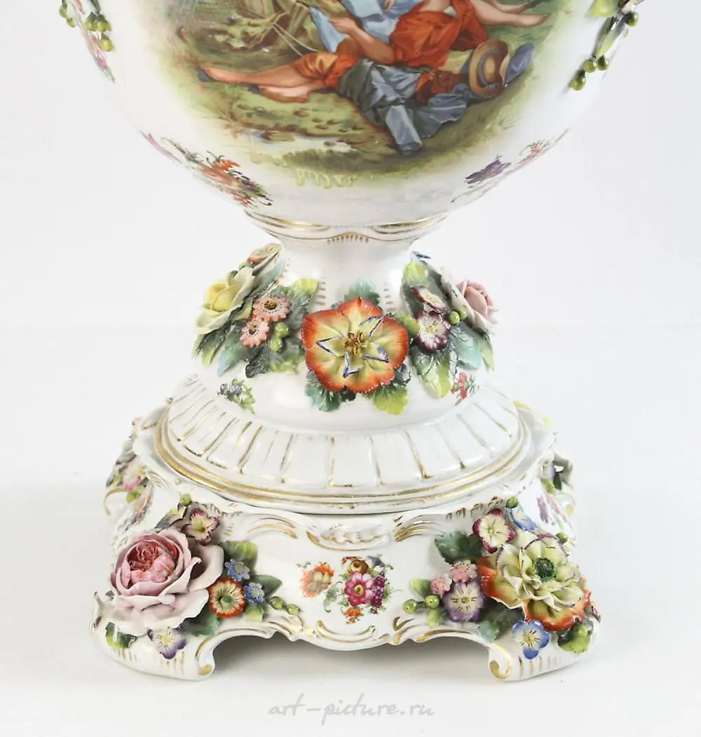 Late 19thC Japanese Imari Urn — photo 10