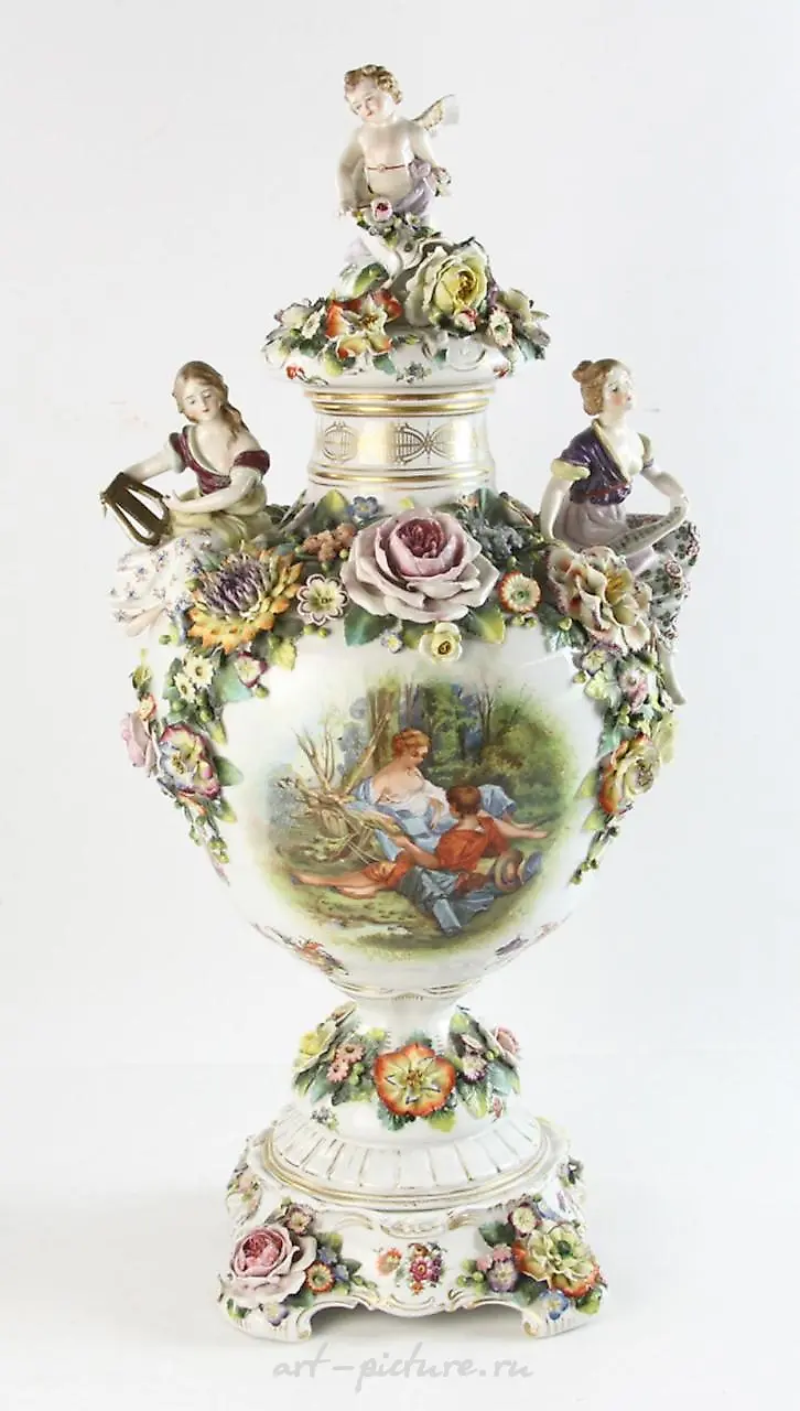 Late 19thC Japanese Imari Urn