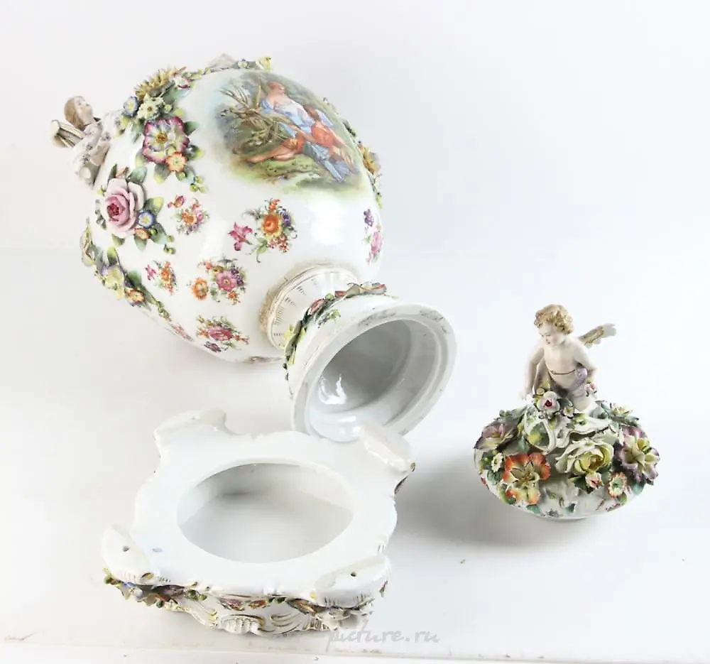 Late 19thC Japanese Imari Urn — photo 14