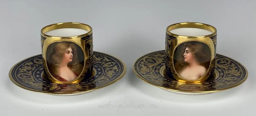 Фарфоровая пара Royal Vienna Wagner, около 1900 года, в отличном состоянии. Оценка - 1 500-2 000 долларов.