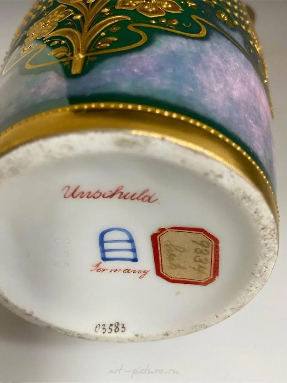 Ваза Роял Вена, 1900 год, высота 13 дюймов, хорошее состояние. Оценка: 2.000-3.000 долларов. — фото 2